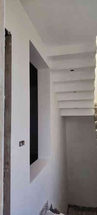 عملي لبخ سمنت وبياض بسعر مناسب الاتصال او المراسلة   07807100179