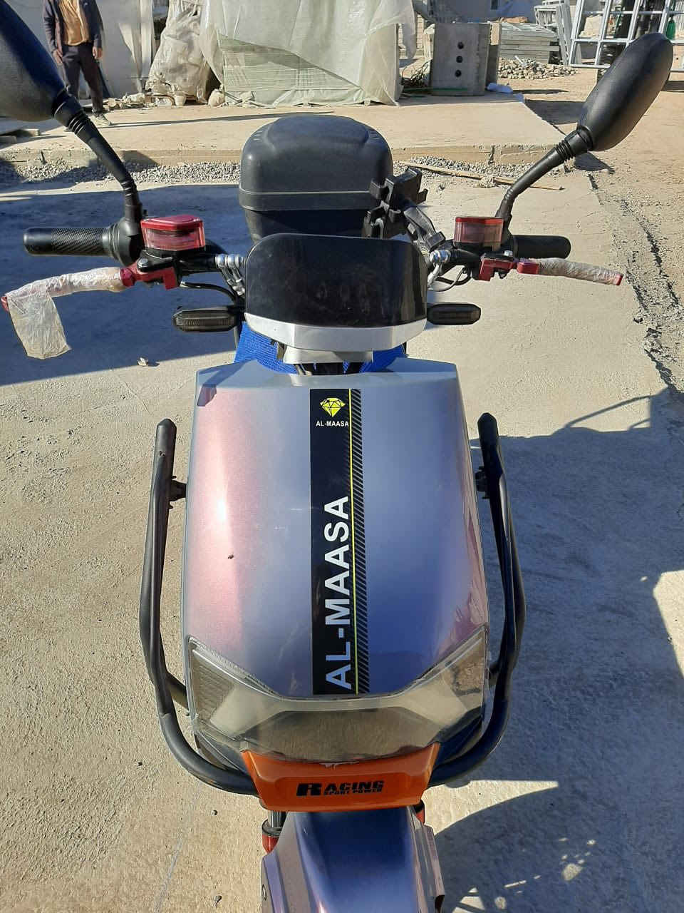 دراجه شحن سكنس موديل 2025 فول مواصفات 
ماشيه 3060
ملف 2000
بك خلفي 
دبل إشاره 
لون مميز متغير  في الشمس
امانه الله الدراجه احلا من الصوره تجي وشوف شخطه مابيها
محنطه بدرع كامل الدراجه 
لتواصل /7826509450
