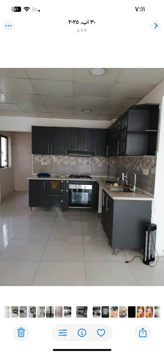 شقه للايجار في السيديه مجمع المحبه السكني مساحه ١٤٦ متر 
طابق ارضي
٣ غرف وحده منهم ماستر
٣ بالكونات
حمامين
صاله كبيره
مطبخ حار وبارد مجهز بكونتر ومرشحه وطباخ وسخان 
*********** بغداد, العراق
