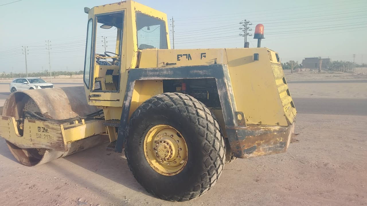 حادله بوما البيع  *********** السعر ٢٩٠ وبيه مجال
