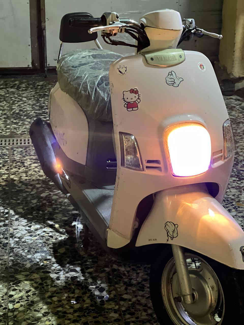 بوليس وردي داخل رصاصي
كفاله عامه مختمه من الطول لطول 
سعرها 850 مكاني كربلاء حي الغدير 
رقمي *********** متواجد خاص
