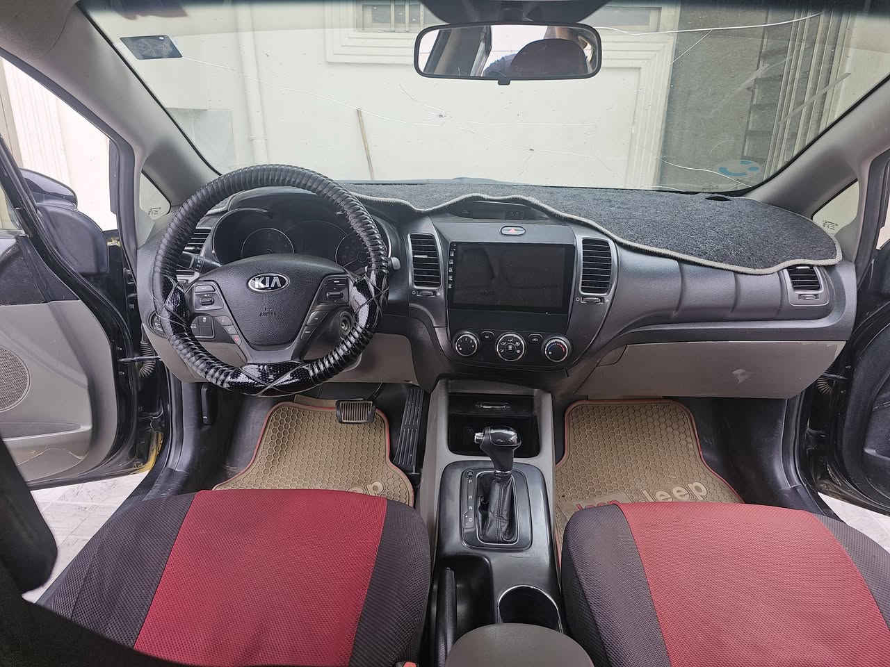 كيا فورتي 2015 بغداد ضرر باب الصدر مبدل فقط بيه منضومه غاز جاهزه من كلشي كير  ومحرك  وصدر وتاير تبريد تدفئه كله جديد ماشيه 173 الخط جوال  عنوان ديالى   ***********
