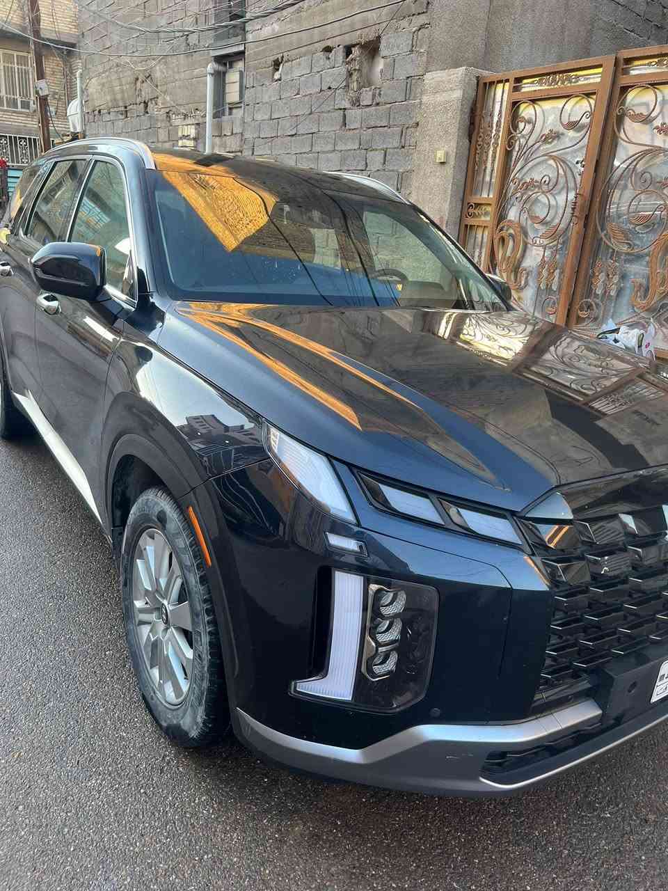 للبيع او مراوس هونداي بلسايد موديل 24 sel
دخول جديد منفيس بدون رقم 
تترقم جميع المحافظات
محرك 3.8 
7 راكب منفصل VIP 6 سلندر
رادارات امامي خلفي جانبي 
تشغيل عن بعد كشنات كهرباء 
3 قطع تبريد 
تشغيل عن بعد 
لايت زينون led دخول ذكي خزن ميموري
كشنات جلد جنطة كهرباء 
ماشية 20 الف 
مكاني بغداد مكلفة بالنشر اي استفسار 
صاحب لسيارة ***********
