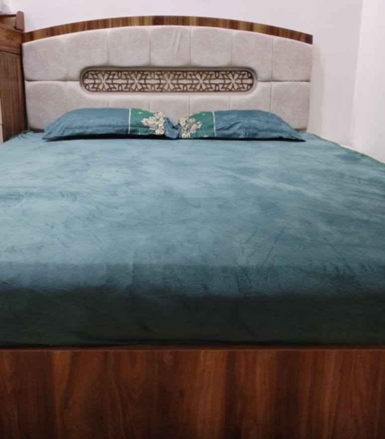 للبيع ٩ قطع غرفه النوم تركي سعر ٦٠٠ وبيه مجال ع خاص 
العنوان .بدايةطريق العامريه .يم مركزالسلام
‏‪***********‬‏ للإستفسار
