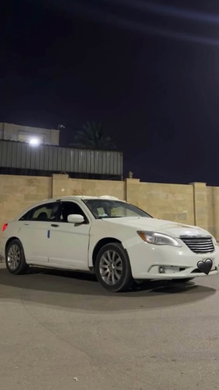 كلايزلر S200 سيارة كير مكينه حدادة امامي خلفي تبريد ثلج رقم انكليزي تحويل ثاني يوم سنويه ل31 رقم بصرة بسمي سيارة كامله شاشه كشنات كهربائي تحكم مري وبيها هواي مواصفات حادث باب الصدر الدوسة الجوه شوي متذية تجي تكلب شغل وطلع وين مايعجبك ابيع كوم حديد مكاني البصرة التنومة *********** السعر 68 البصرة, العراق
