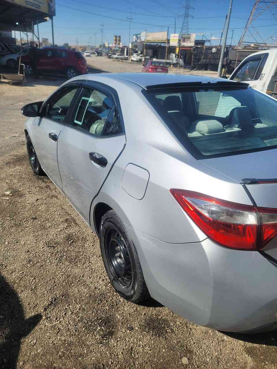 كورلا 2014 بأسمي
بيها 3 قطع جاملغ وبابين بدون دواخل 
تحب تستفسر أكثر خابر مكاني تكريت او ديالى 
***********
السعر 118
