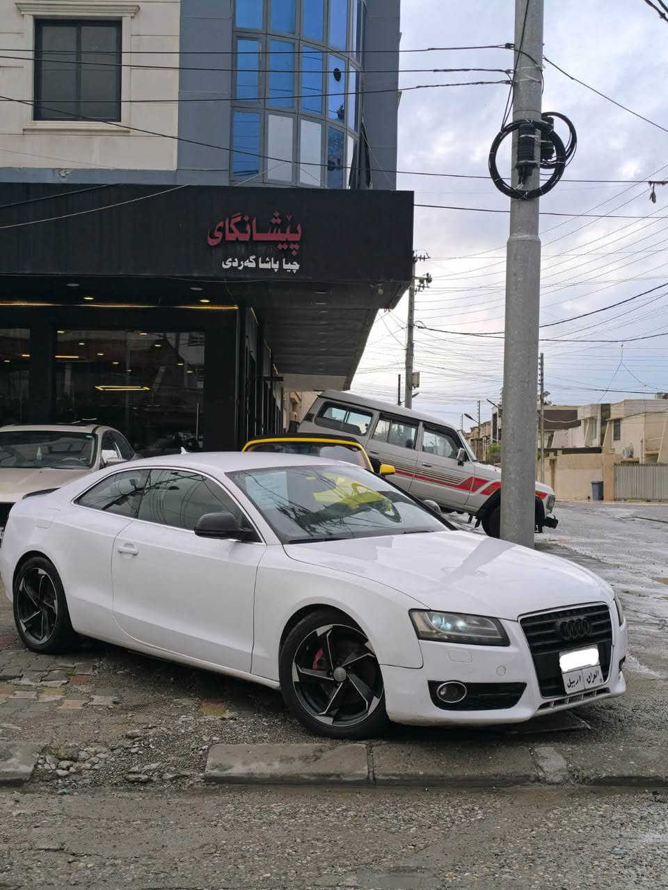Audi A5  2009

مەکینە کەپس  نەکراوە 
4 پستۆن قەبارە 2.0
سەنەوی بەسەر چووە

180 هەزار کیلۆمەتر  رۆشتووە 

3 پارچە بۆیاخ
 (2 چاملغی پێشەوە و دانەیەکی دواوە )

بێ ناوگرتن 

ئێرباگ تەقیوە

نرخ / 7600 $ أربيل, العراق


**إذا كنت صاحب هذا الإعلان وتريد حذفه لأي سبب، رجاءا أرسل رسالة إلى الدعم الفني**