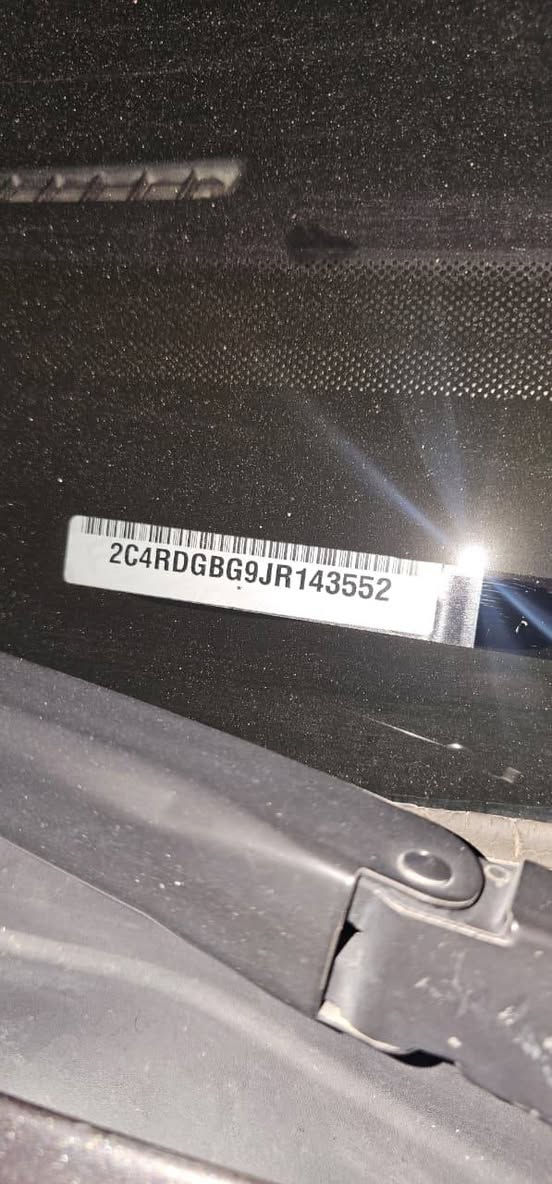 لبيع دوج كرفان موديل 2018
?لون السيارة نفطي

?رقم بغداد بسمي

💠محرك وكير شرط

💠تبريد 3 قطع ثلج

💠كشنات سياحي بلع

💠تحكمات ستيرن

💠نظام تقليل صرفيات البنزين

💠 6 جامات كهربائي

💠محولة كهرباء 110

💠طخم اطارات جديد

💠سيارة ماشية 80 قابل للزيادة

💠كشن السايق والنفر كهربائي

💠كاميرا مع شاشة

💠هيتر بل مرايا

💠سيارة دوج GT وبكامل مواصفاتها 

💠تحكمات ستيرن مع شاشة عطلات

💠شرط التحويل

💠السعر 125 بيها مجال بسيط

📍مكان السيارة النجف خان المخضر
***********
