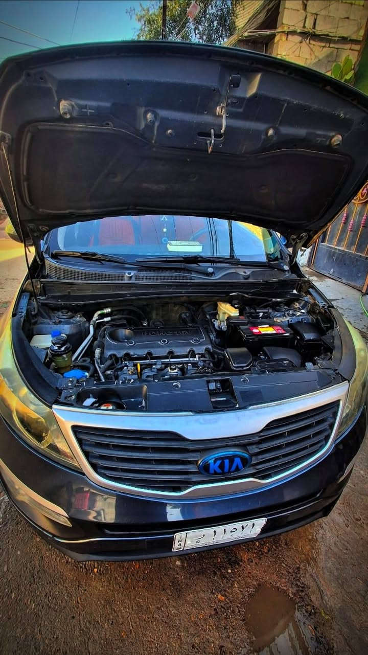 السلام عليكم كيا سبورتج موديل 2014 بغداد بااسمي تحويل ثاني يوم  السعر 12500دولار عنوان مدينةالصدر منطقة الحميديه رقم الهاتف  ***********
