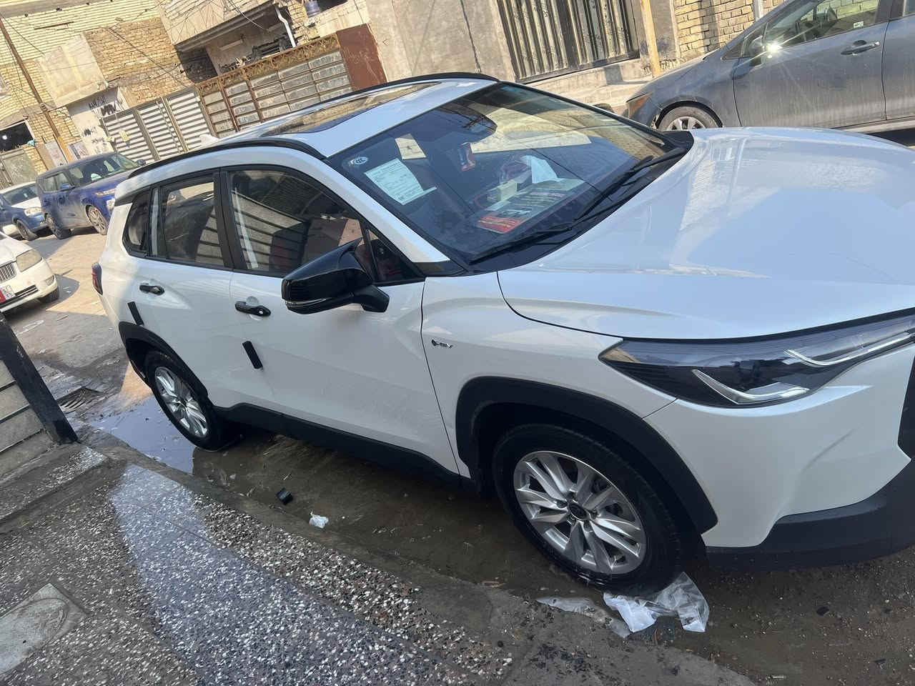 تويوتا كورلا كروس خليجي هايبرد 2024  رقم بغداد
جديده جدا بدون ضربه او صبغ او بارد كفاله 
 حساسات
فتحه
مقاعد جلد كهرباء 
+ كشافات اماميه زنون اصليه 
+ سلايد روف
تحكم قيادة 
 بصمه تشغيل بصمتين 
وابواب نضام ترحيب عن قرب ذاتي
رادار امامي
 نضام تحديد مسار 
قياده ذاتيه
 كروس سرعه  
دفيوزر امامي 
  المكان التراث البياع  السعر  23,880مليون 
بلدولار 167 ورقه وبيها مجال بسيط
للاتصال ***********
