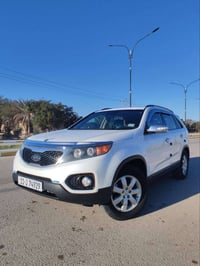 سورنتو 2012 7 راكب رقم بغداد محرك 2400 4 سلندر السياره مكينه كير تبريد...