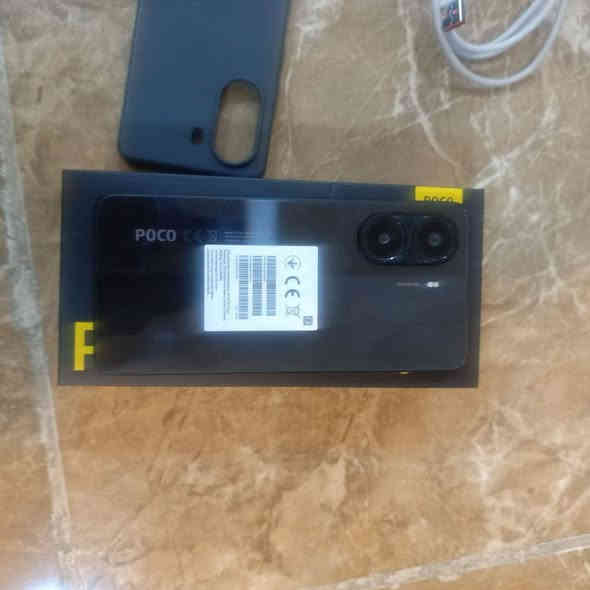 سلام عليكم جهاز POCO X7PRO الجهاز اخو الجديد بعده بضمان 120 فريم ببجي وملحقاته كامله من كيبل وشاحنه وكارتونه سعر جهاز 345 عنواني بصره حيانية واتساب ***********
