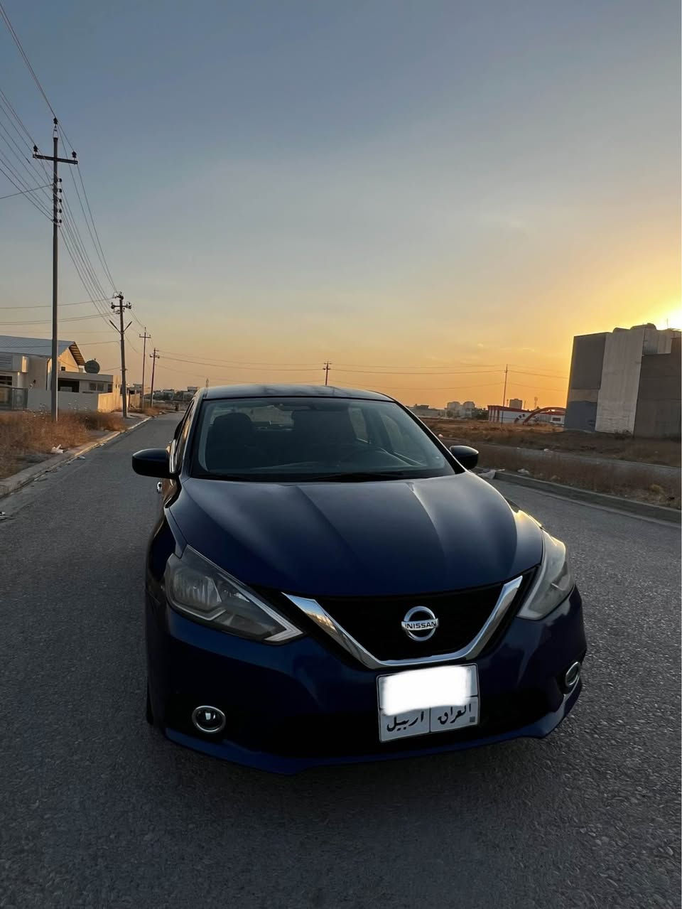 نیسان سێترای ۲٠۱۸
۱٦۸ هەزار رۆیشتوە
ماسەفات exo,sport ،شاشە،کامێرە ، ویل کرۆم
مەکینە ٤(۱.۸)
گێر و مەکینە و تەبرید بەشەرت 
جەمپکی پشتی هەیە قەپاغ سندوق و جاملخ
پێشی کەپسە بی ئێرباگ 
سەقفی کەمەک کال بوونەو قۆپی هەیە 
بەناو ی خۆمە و فەحس و هەزەی نوێیە 
ــــــــــــ
نیسان سینترا ۲٠۱۸
ماشية 168 كم (ألف)
 المواصفات: رادار، نظام ECO و Sport، شاشة، كاميرا، مثبت سرعة، ويل كروم.
 المحرك: 4 سلندر (بستن) 1.8
 الضمان: الكير والمحرك والتبريد والإيرباغ بشرط الفحص، مقدمة السيارة كبس (سليمة).
 الضرر: بيها جفتة (ضربة خفيفة) من الخلف في غطاء الصندوق والجاملغ، السقف بيه شوية تكليح (بهاتان باللون) وبعض الطعجات الخفيفة (قورچة).
 الأوراق: باسمي، السنوية والهزة والفحص جديد.
 الموقع: أربيل
 رقم الموبايل: ***********
 السعر: 93 ورقة (وبيه مجال) أربيل, العراق
