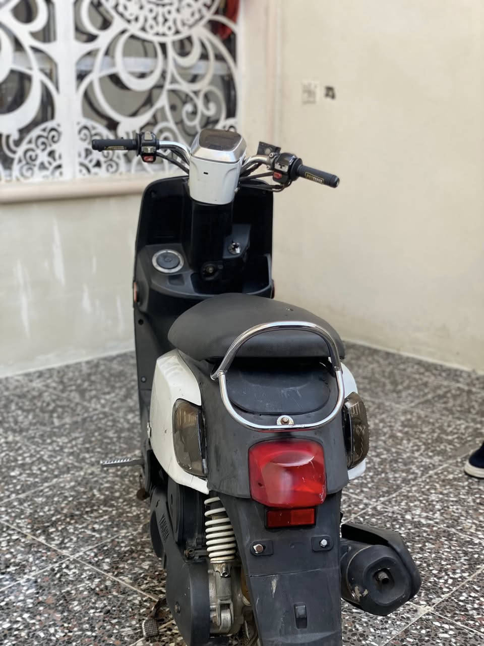 سلام عليكم ورحمة وبركاته 
دراجه ماكس بوليس مسطره ناعمه شلعه معدل 
نظافه 90%
مكاني بغداد الخطيب 
سعره الدراجه 750وبها مجال بسيط
  ***********رقم متواجد واتساب
