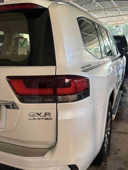 لاندكروز 2023 GXR ساز لمتدد اصل رقم بغداد ماشية 34 الف محرك 4000 تنفس طبيعي 
***********
ديالى بعقوبة الجديدة 
السعر 730$ وبي مجال بسيط 
كفالة عامة من كلشي
