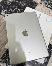 آيباد ٩ • نضافة ٩٠٪ • مبدل بايفون ١١ او ١٢