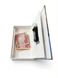 قاصه على شكل كتاب سعر منا راسلني عالخاص