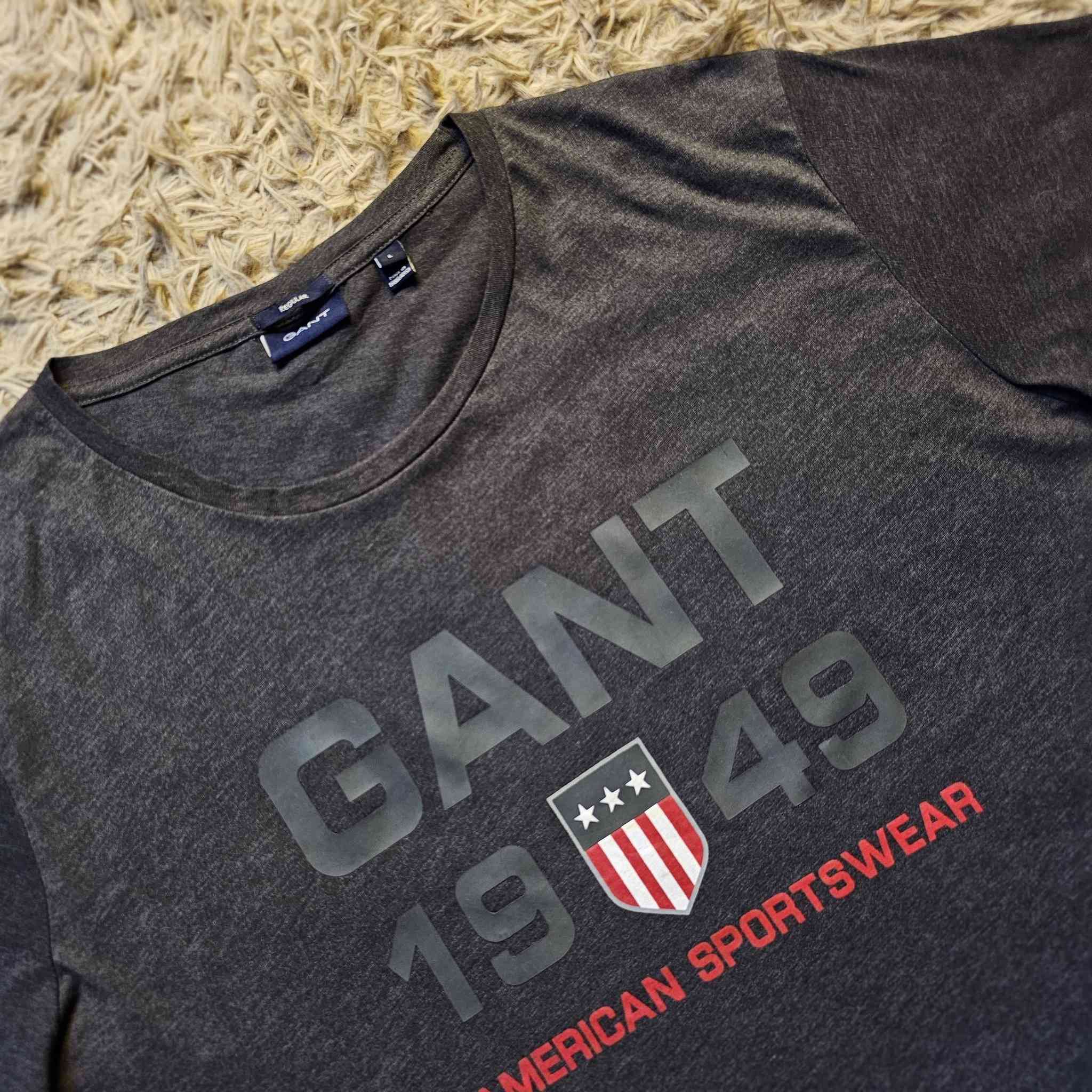 ماركه كَانت
قطعه اصليه 

قياس xL-xxL 

نضافه ١٠٠%


**إذا كنت صاحب هذا الإعلان وتريد حذفه لأي سبب، رجاءا أرسل رسالة إلى الدعم الفني**