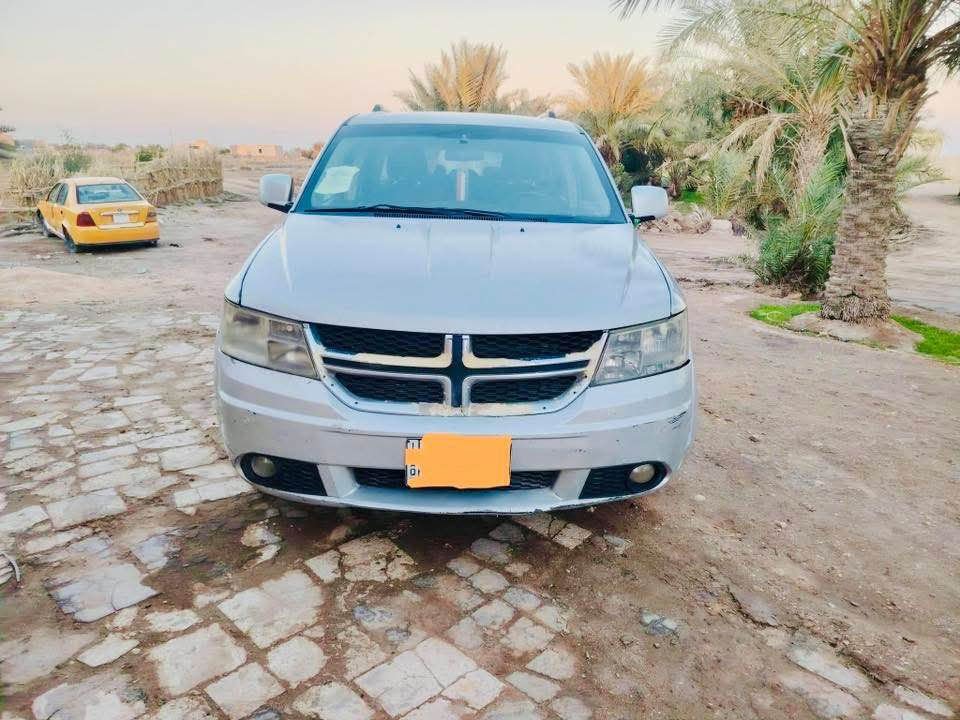 دوج جورني 2014 7راكب تبريد 3قطع شاشه كبيره فول بصمه مكينه 2400 نضيفه كير نضيف حداديه تخم تاير ضربته خفيفه دعاميه اماميه وبنيد رقم مثنى العنوان 
السماوه استفسار *********** السماوا, المثنى
