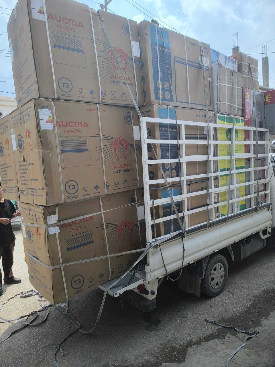 تحيه طيبه 
وصول بضاعه متنوعه 
سبلت 
مبرده 
ثلاجه 
مجمده 
سبلت انفيرتر 
تجدونها لدى معرض مشتاق العذاري و اولاده للوكلات والتجارية 
***********
