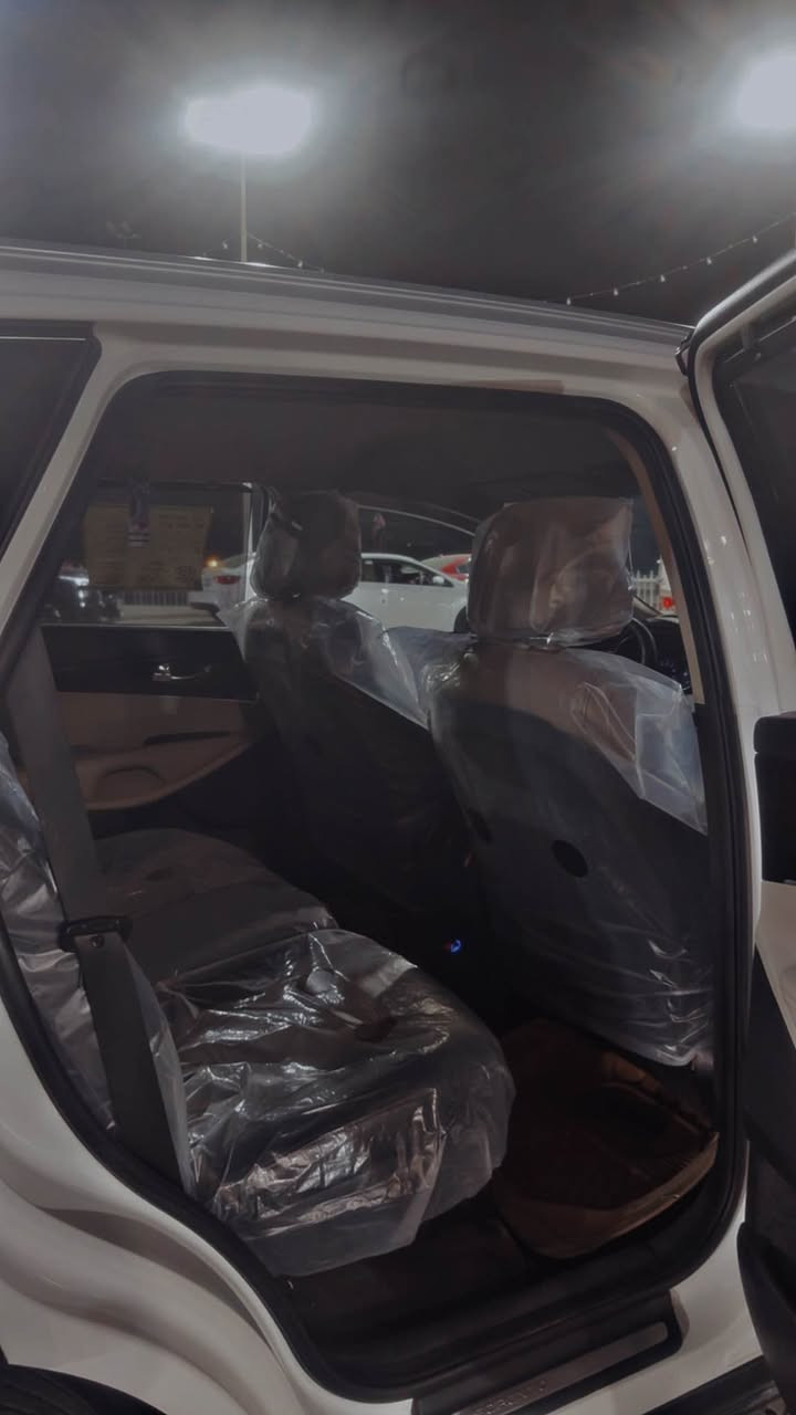 سلام عليكم 
سورنتو2018. خليجي

رقم بغداد الجديد بسمي تحويل ثاني يوم

 مكفولة كفاله عامه من كلشي 
بصمه تشغيل ابواب 

6 سلندر 

  7 راكب 

مكينه3500  

كير 8 نمر    

حساس امامي خلفي اشاره ترحيب 

كامره دواره

تبريد 3 قطع

كروس تثبيت سرعه 

مري شفط    

اشاير ترحيب (فتح المري عند الاقتراب) 

برادات بلاديه 

شاشه كبيرة 

فول تحكم استرن 

اربع انظمه قياده  

كشافات ضباب 

فول مواصفات 1/1  عدا البانوراما

الف متذب عليها جاهزة من كلشي

السيارة مكفوله بيهه بارد بسيط

السعر.    227$$

مكان بغداد 

للاستفسار اتصال. *********** 
0771 239 9395. بغداد, العراق
