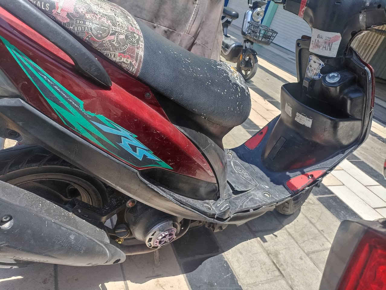 ماكس عدله بوشه ٤٩ مكينه بلادي تفاصيل ،، المكينة مجفتة مره وحده لأن تركتهه صالصنه FM اوراق كامله سعرهة 600وبيهه مجال قليل للشراي او مراوس حسب القناعه مكاني منصور للتواصل خاص


**إذا كنت صاحب هذا الإعلان وتريد حذفه لأي سبب، رجاءا أرسل رسالة إلى الدعم الفني**