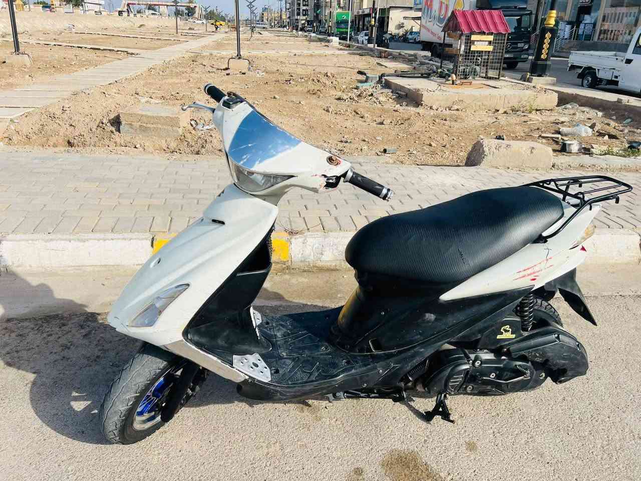 سلام عليكم للبيع دراجه ادرس يباني حديث  مابيه نقص شلعه معدل كهربائيات كله شغاله دراجه مبدال بيه بس والفات  سعر خاص...  ***********
