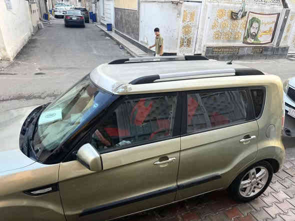 كيا صول 2011رقم اربيل الدولي الجديد بأسمي سنويه لل2030سياره بيه صبغ كم قطعه ابيع حزام سياره عليه ادامه كامله شواصي كفاله   السياره بيه ملاحضه بصيطه خابطه كازكيت لتواصل *********** مكانه بغداد البلديات
