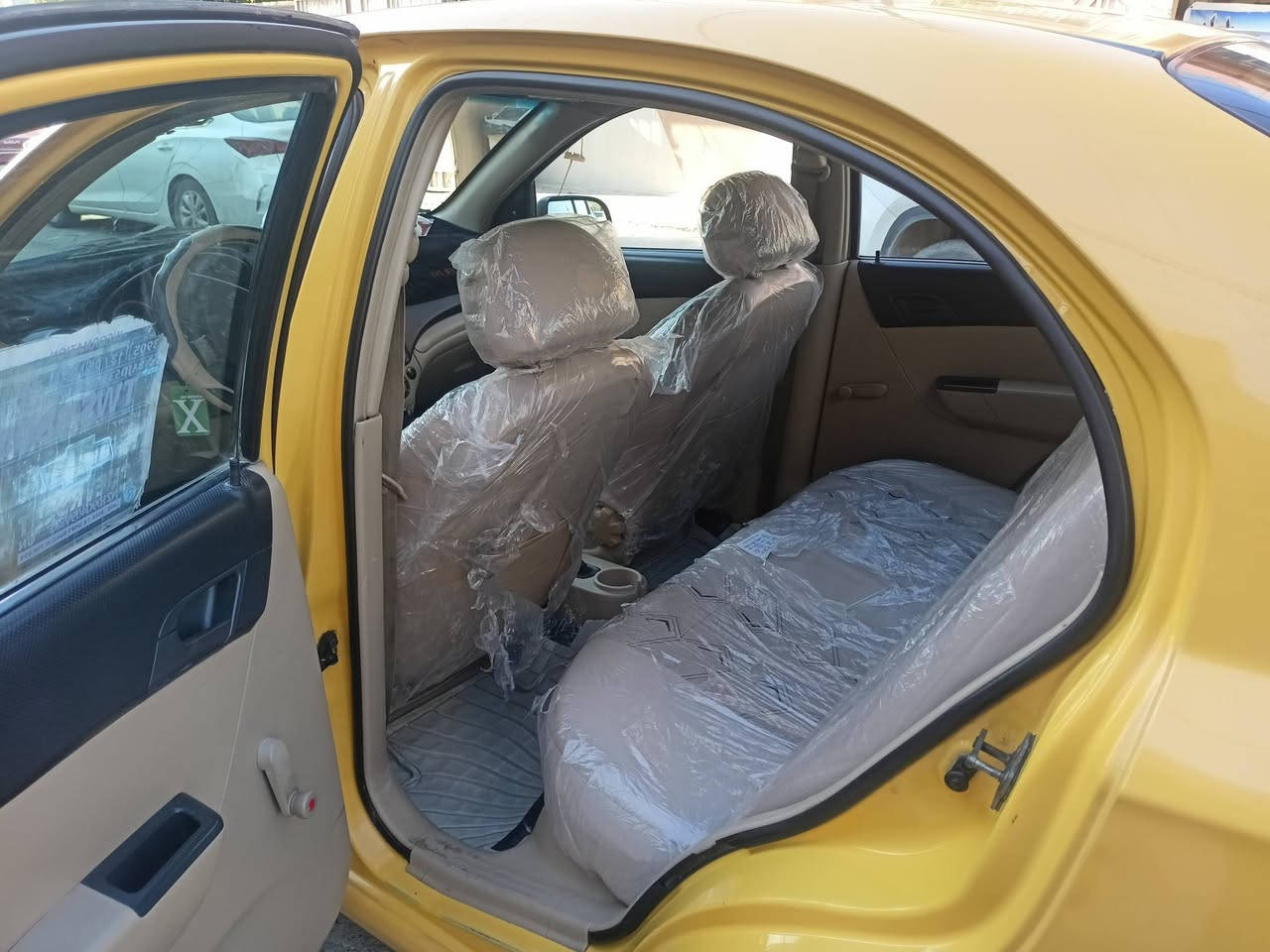 للبيع 
افيو مديل 11 مواسسه كير ومكينه شرط مكينه استره 
بدون ضرر صبغ جماليه رقم اجنبي بسمي *********** الشراي يخابر السعر 65 بيها مجال
