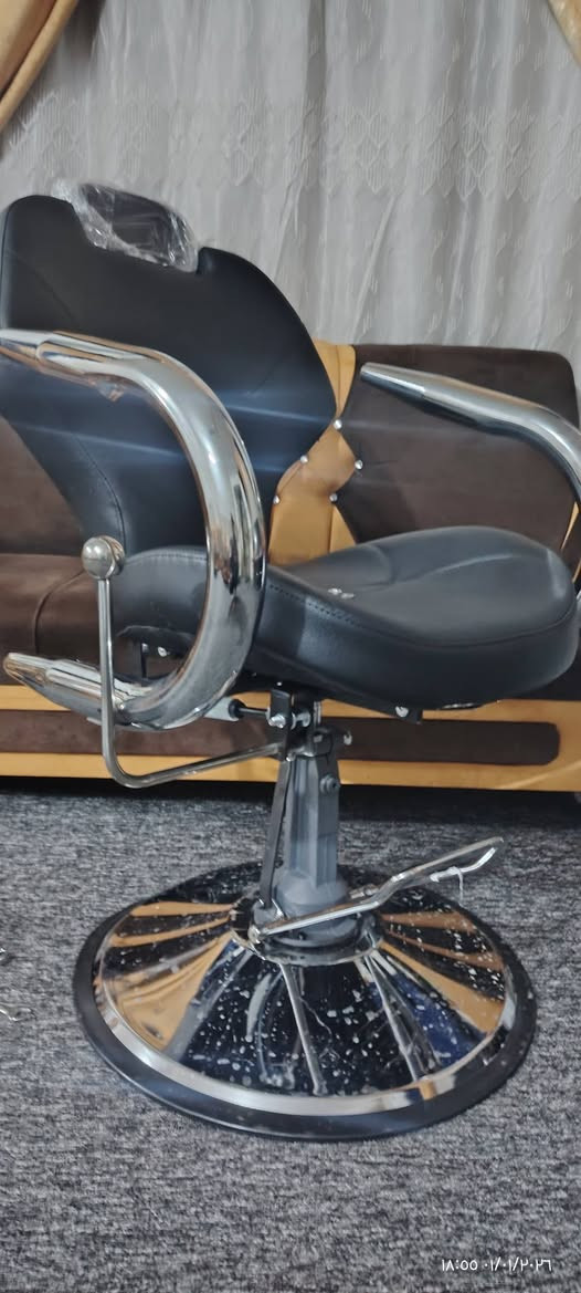 سلام اعليكم..
بعده جديد ماعرف بيهن
قيم واخذه يحبيبي
بابل محاويل.. ***********
