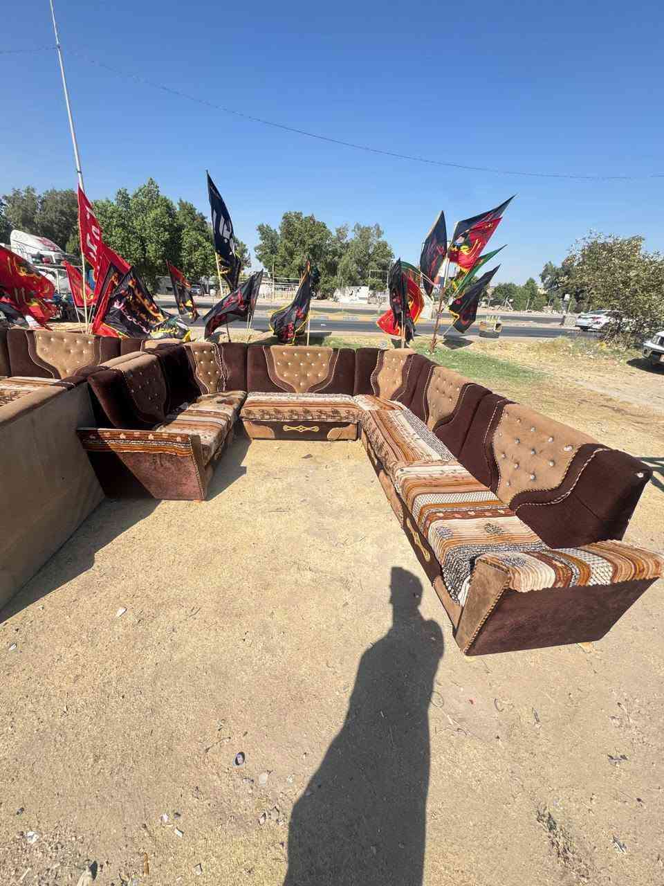 ديوان  45نفر للبيع مكانه نجف 
كاونتر 6امتار تسكام ويا سنك متر لاستفسار وتساب ***********بيع بدون عموله
