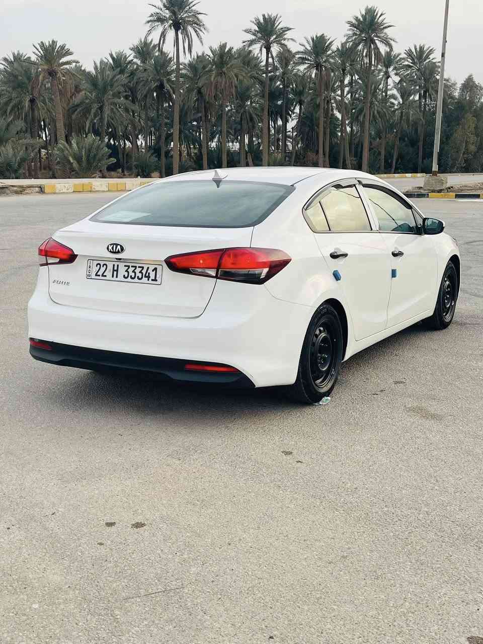 سلام عليكم فورتي ٢٠١٨
رقم اربيل بسمي 

موصفات نص فول تحكمات جهتين 

مكينه دوش 2000

تخم تاير جديد 

حداديه قبل سبوع سويته 

السعر 122 وبيه مجال

دوشمه عام لايت زنون ابيض 

حادثه ربع الجاملغ من جهت الصدر نفسيته مسحوب عل بارد ودعاميه مالته مبدله وارد امريكي ***********
