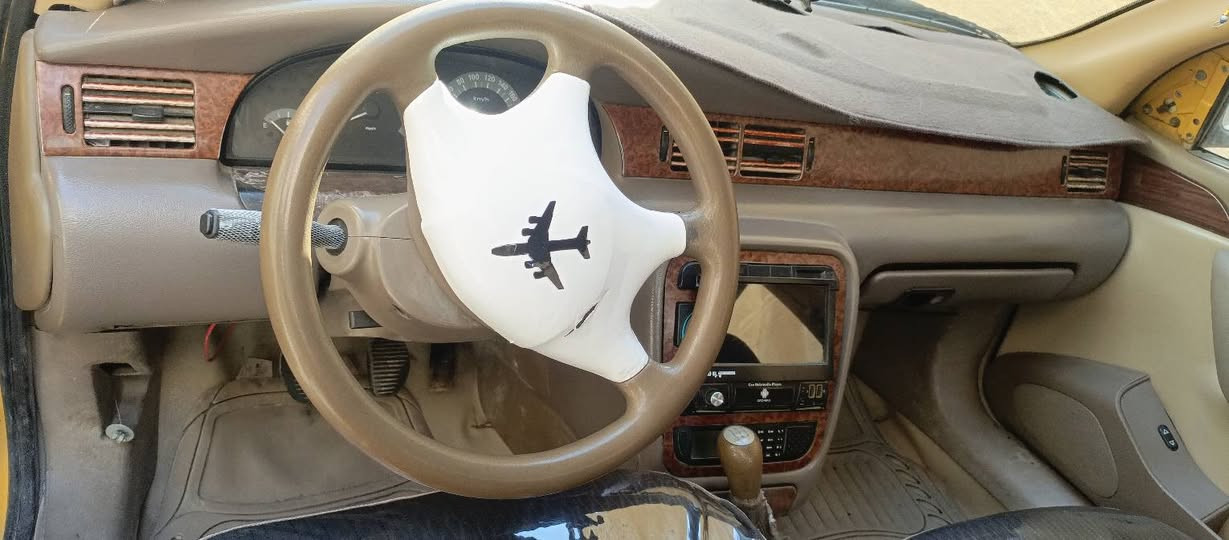 السلام عليكم ورحمة الله وبركاته سمند للبيع 2012 سيارة حلوه رقم انگليزي بصرة عنواني بصرة ابي الخصيب سعر ٣٧ بيها مجال حگ الجية شرط التحويا***********
