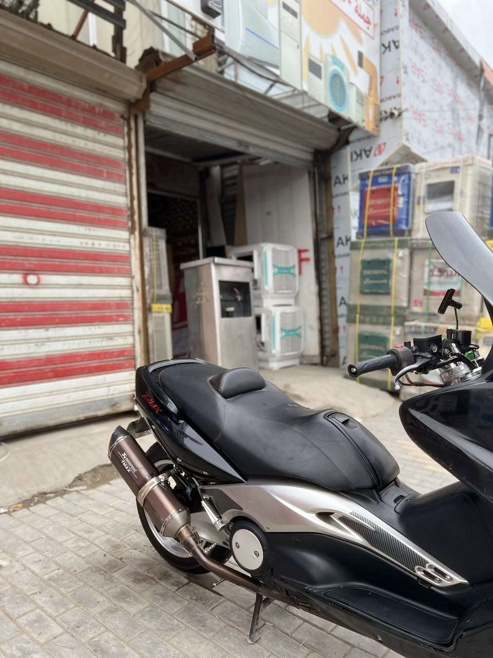 إسلام عليكم تيماكس 2008 رقم وسنويه كبل تحويل دراجه كفاله كلشي بيها جديد حته لتايرات جلاتين  مزودة بصالنصة رياضي وجامة 11 ومري 11 دراجه شلعه معدل سعر خاص ***********  بغداد الحسينيه
