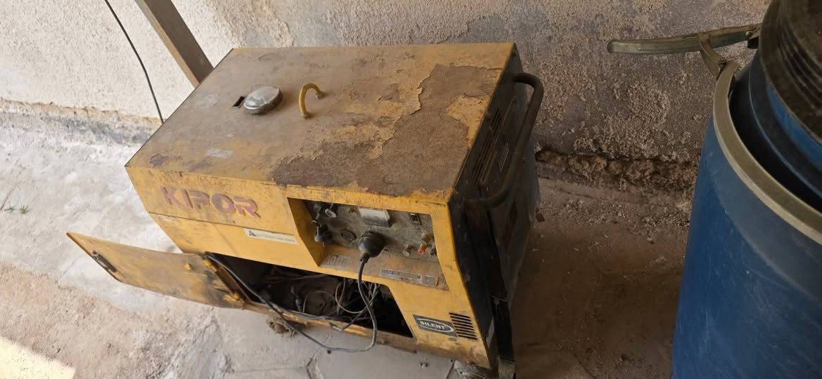 مولده للبيع شرط ماداخله تصليح شغاله نقصها باتري فقط قيم واخذ مكاني الوركاء
***********
