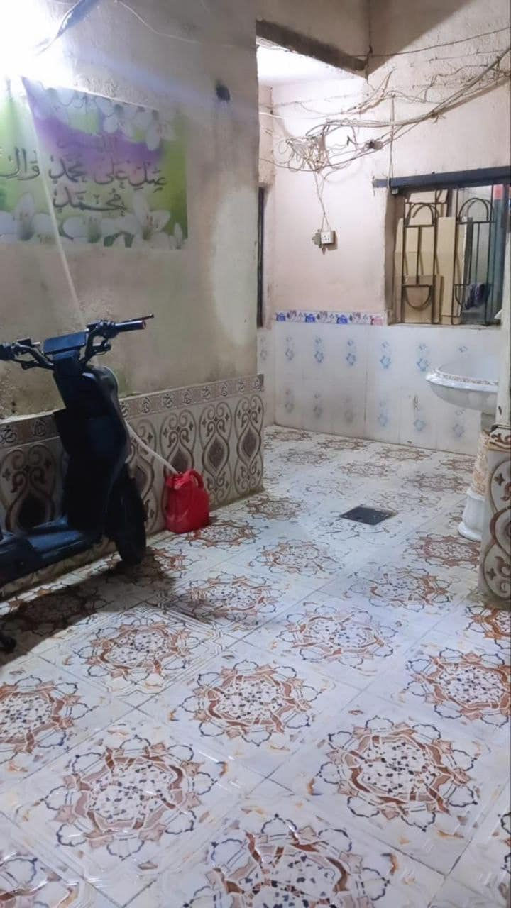 بيت للأيجار بالتميميه يحتوي على 5 غرف استقبال صاله مطبخ صحيات سعر الأيجار 600 قفل
***********
