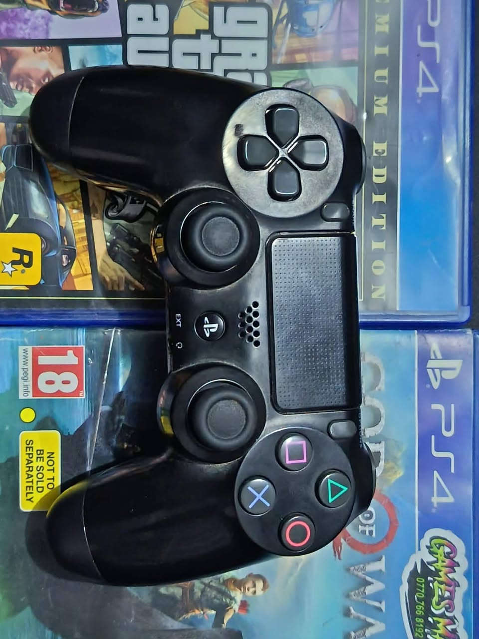 بلي ستيشن فورps4
سلم نص تيرا 500G
لوك ستيكر مكفول من الفتح
لون اسود ملحقاتة يدة و كيبل HDMI
و يوبي اس مستخدم قليل 850vكارتون 
قرص Gog of warالجزء الرابع
قرص gost of tsoshma
قرص gta5
القراص خاليات من اي شخوط
الجهاز اونلاين خالي من اي شخط
الجهز نضام 13.04يعني اسبوعين تلاثة يتهكر بقرص خارجي
و ما ويا كارتونة الكارتونة ب2000دينار
القرص كود اوفور ب15
كوست اوف تسوشيماب20
جي تي اي جديد ب25
اليوبي اس35
سعر 350 و بي مجال بسيط


**إذا كنت صاحب هذا الإعلان وتريد حذفه لأي سبب، رجاءا أرسل رسالة إلى الدعم الفني**