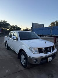 بيع ومراوس بسياره 7 راكب    نيفاره 2009 كير ومكينه بلاد جديد مجفتهه كي...