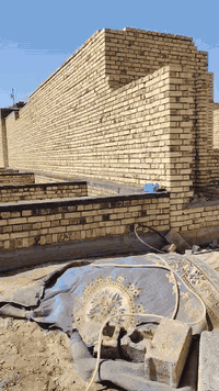 السلام عليكم بتلو زراعي شغل درجه اولى مساحه 200 متر رباط50* 40 شيش ابو ال16 كل البتلو بتلو مدفون وجاهز
المكان حي الصحفيين مقابيل الحبيليه شارع المختار يبعد عن شارع العام تقريبآ 200متر واصله خدمات ماي كهرباء والمجاري بالباب ومشموله بالتبليط شوراع 10 متر سبيس.. السعر 60وبي مجال بسيط للاستفسار الاتصال على الرقم ***********
