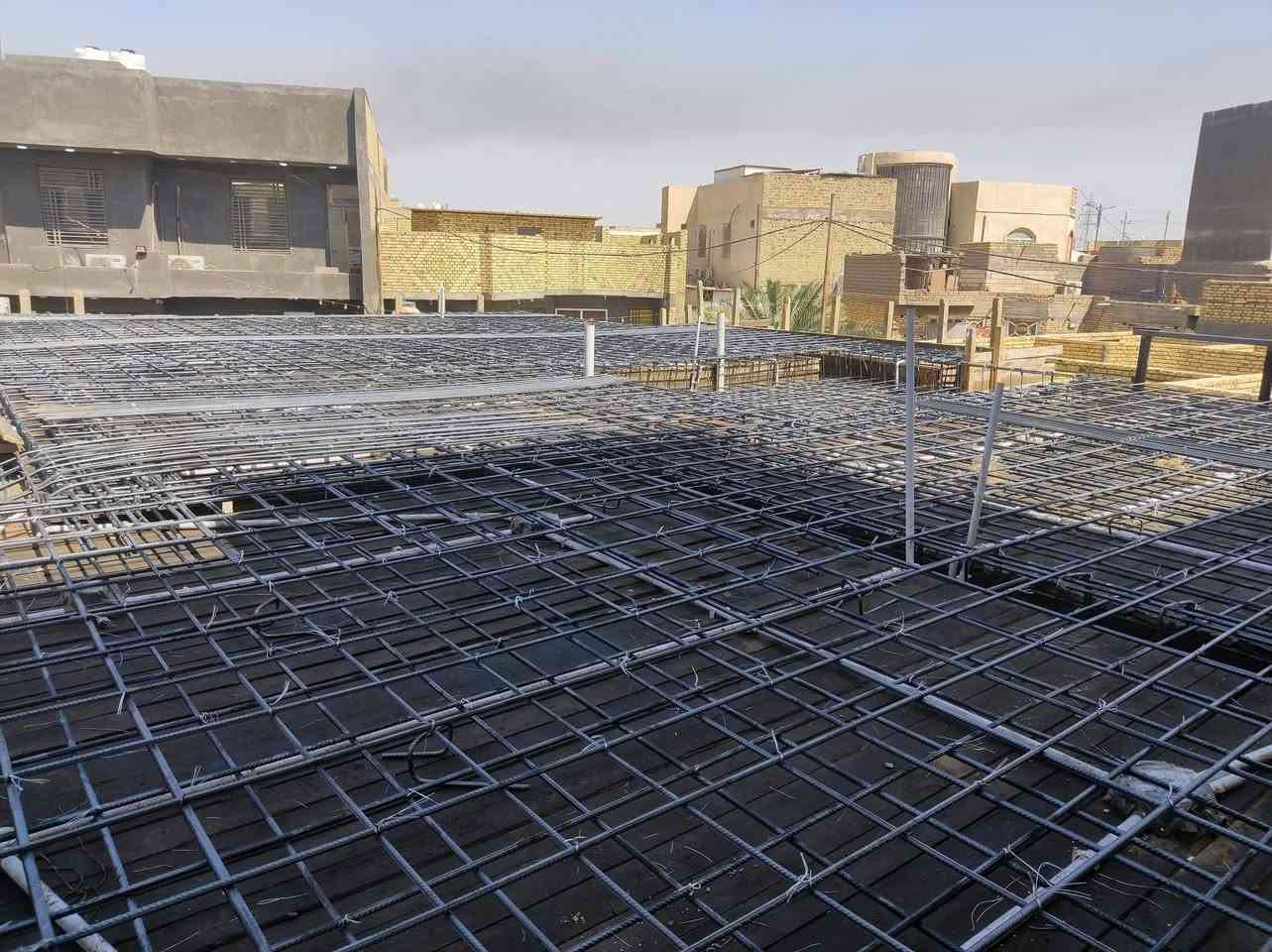 اللهم صلي على محمد وآل محمد 
جزء من عملي
 نجاره تسليح صب 
***********
