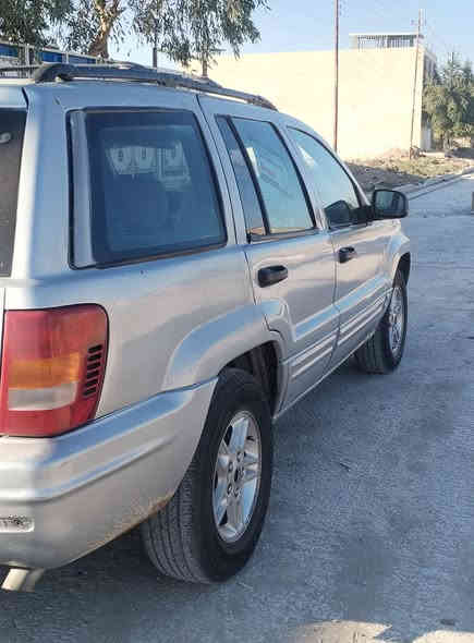 ياالله السلام عليكم /جيب شيروكي مديل2000السياره حلوه ونضيفه  مصبوغه عام بيه ظربه بل تكنه فقط موظفه بل صوره رقم كركوك  سياره احلى من الصوره تبريد ثلج +تتفئه السعر50 مجال مكان السياره بغداد والتفاصيل ع هاذ الرقم*********** بي واتساب /
