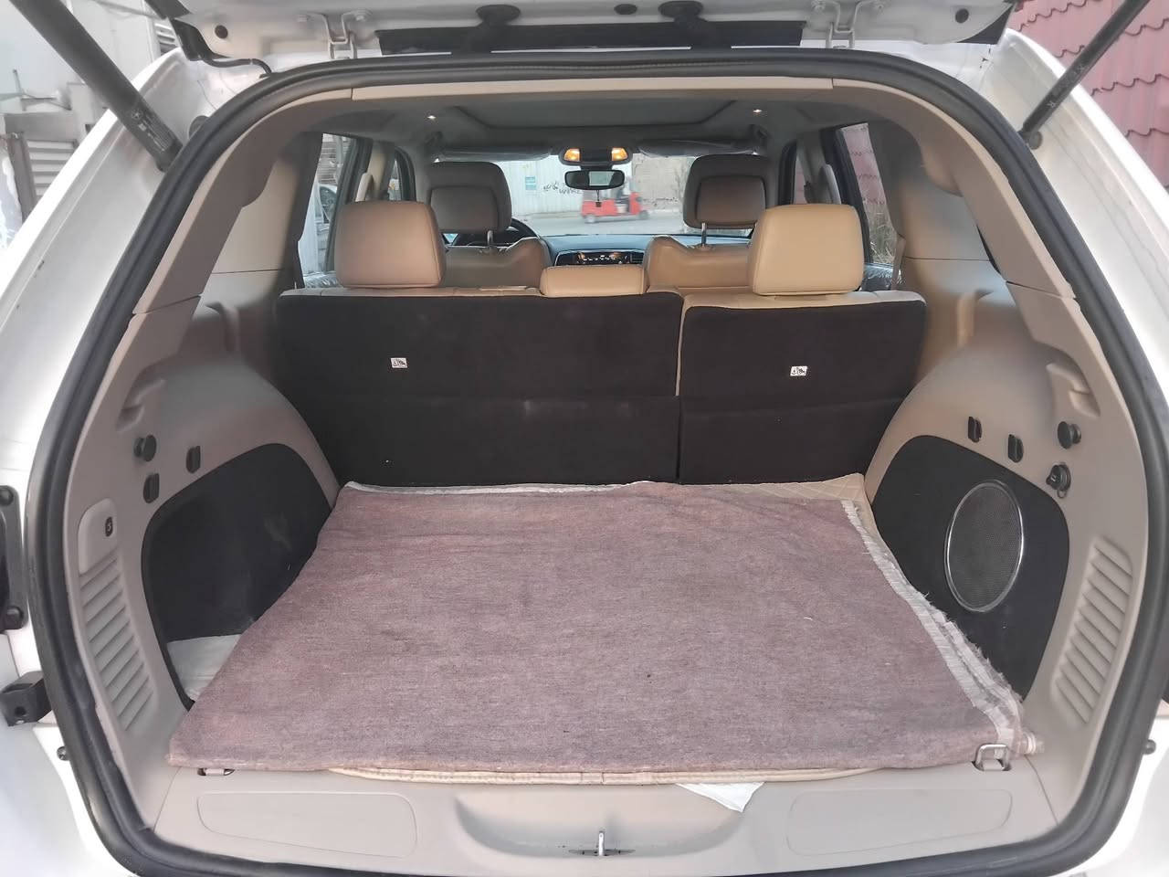 السلام عليكم
للبيع او المراوس حسب القناععة
جيب مديل 21 خليجي هارلم
فول موصافت
فتحت سقف بنوراما
شفتات
شاشة كبيرة
رارارت 360 درجة
مانع انزلاق
اوتو هولد
تحديد مسار
تحكم سيارة كامل شاشة
السيارة بهة صبغ حافت البنييد وحافت والجاملغ
شاصي لغد كفالة السونار موجود سيارة جديدة واحلا من الصور
السعر 325 وبيه مجال شي بسيط
للاستفسار
***********
