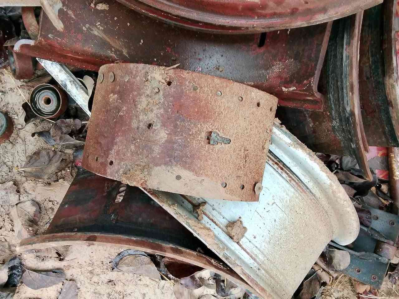 السلام عليكم قطع دنكير كامله الماني اوياله ثلاثه قطع و ودناكير كامله ورواجز كامله وطواق 3 الاتصال ***********
