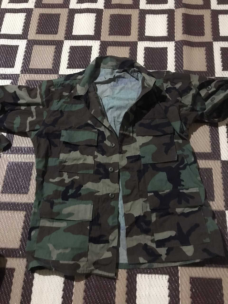 بسطال قياس 42 وبدله امريكيه مملبوسه قياس xL


**إذا كنت صاحب هذا الإعلان وتريد حذفه لأي سبب، رجاءا أرسل رسالة إلى الدعم الفني**