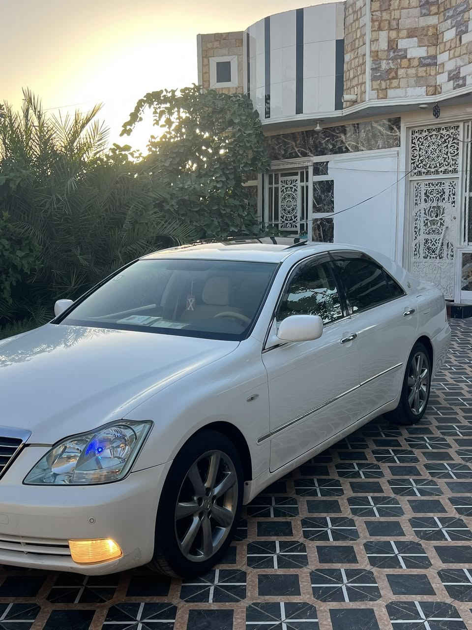 يالله السلام عليكم شاهينه للبيع تسجيل جديد موديل 2004 رقم بصره دولي سنويه  لغايه  2030 شاصي 82 برده خلفيه 3 دكم حساسات خلفي وامامي  تبريد ثلج محرك وكير بلكارتون حداديه جديده مكفوله من الكص ونقل والضربه وصبغ العراق سياره جديده طخم تاير ويلكب اصلي دنكه كشنات متحركه خلفي وامامي لايت زنون مرايات شفط  ماشيه 79 الف
العنوان البصره السعر 159 بيه مجال قليل هذه رقم الموبايل ***********
(***********)
