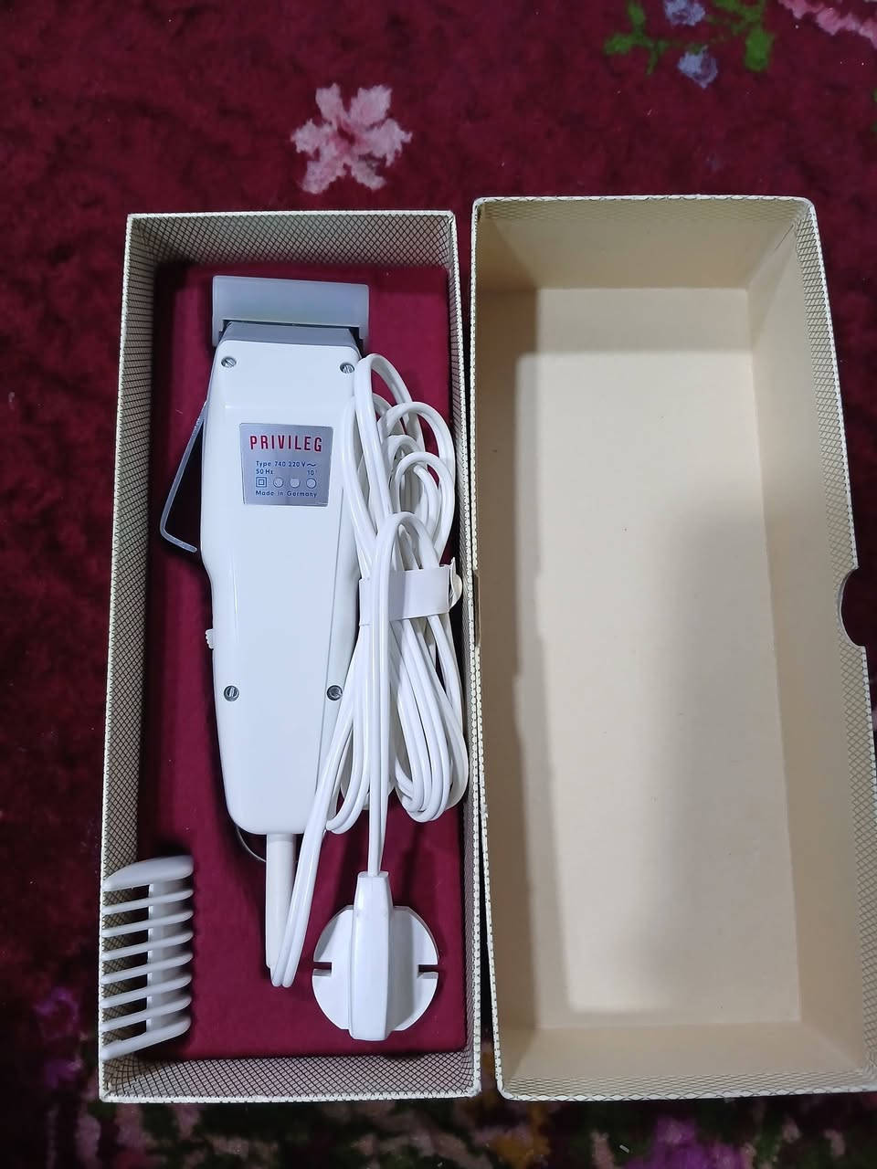 ماكنة حلاقة الماني اصلي
السعر 40 الف


**إذا كنت صاحب هذا الإعلان وتريد حذفه لأي سبب، رجاءا أرسل رسالة إلى الدعم الفني**