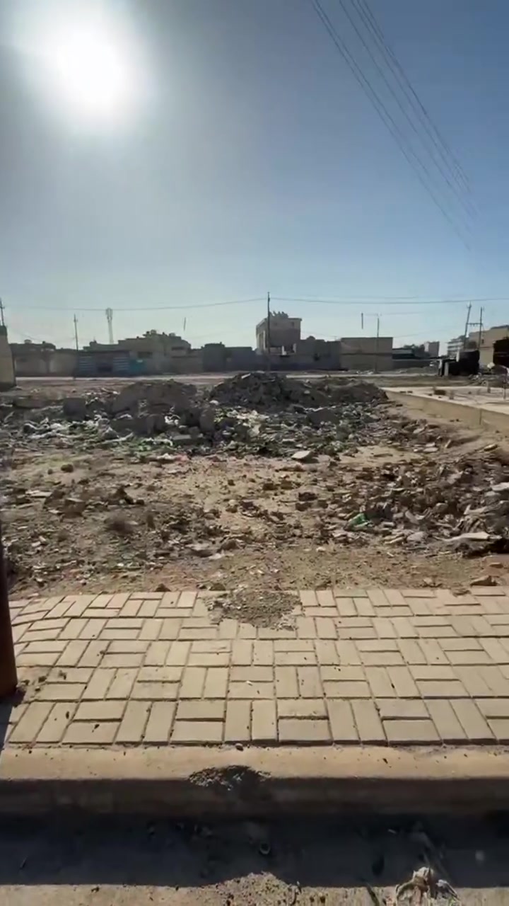 قطعة ارض م١٠٠ وجه ٥ 
الرئاسة قرب علوة الزهراء خدمات كامله
***********
