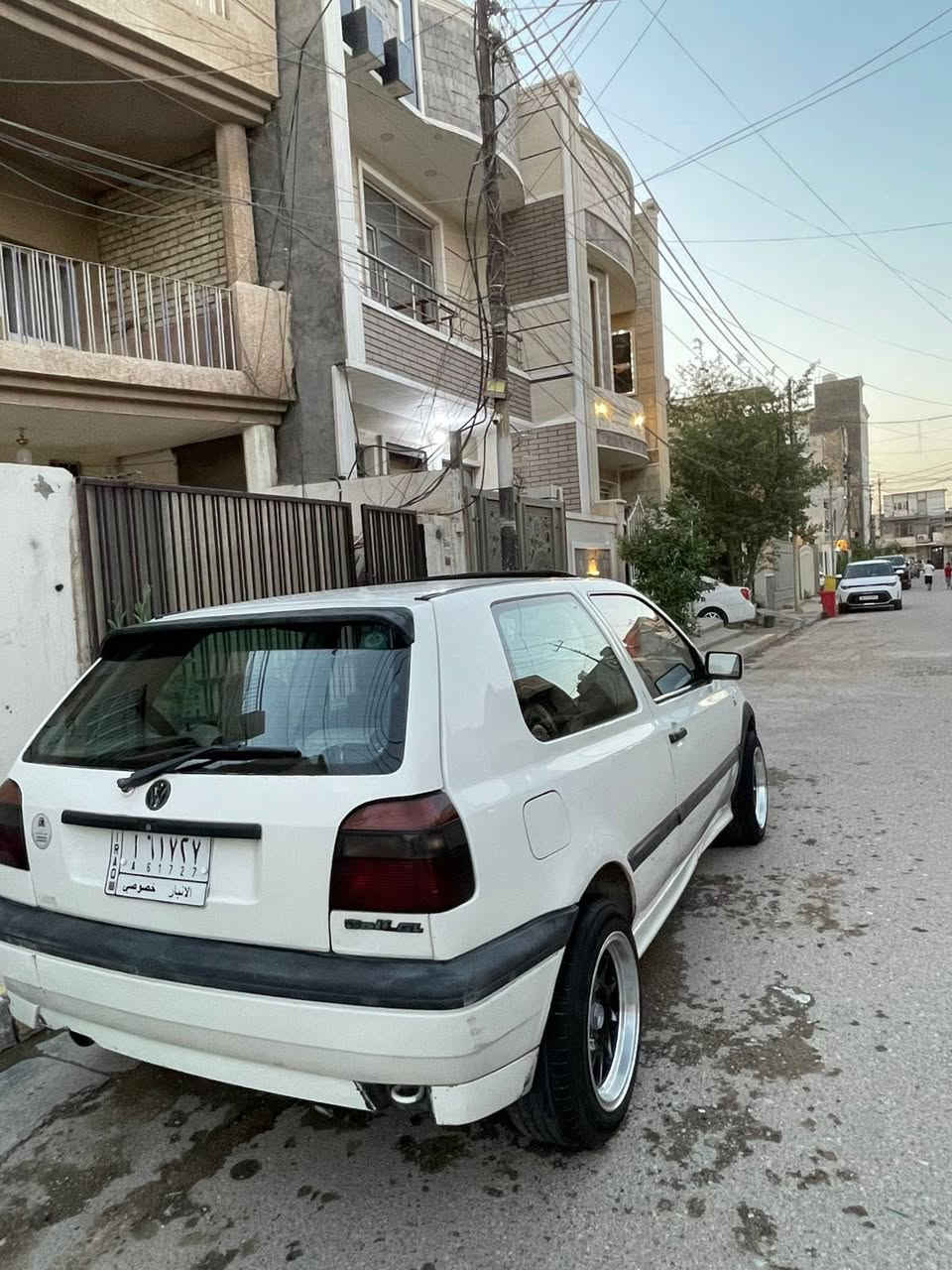 سلام عليكم كولف موديل ٩٤ نظام أوربي كير عادي  مكانه السيديه تقاطع الدوريش سعره  ٣٨ رقم موبايل ***********
