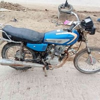 اربعه كير للبيع 13 سعر 400موتدخل خاص وتصير براسي فهيم هاي دراجه ليعجبه...