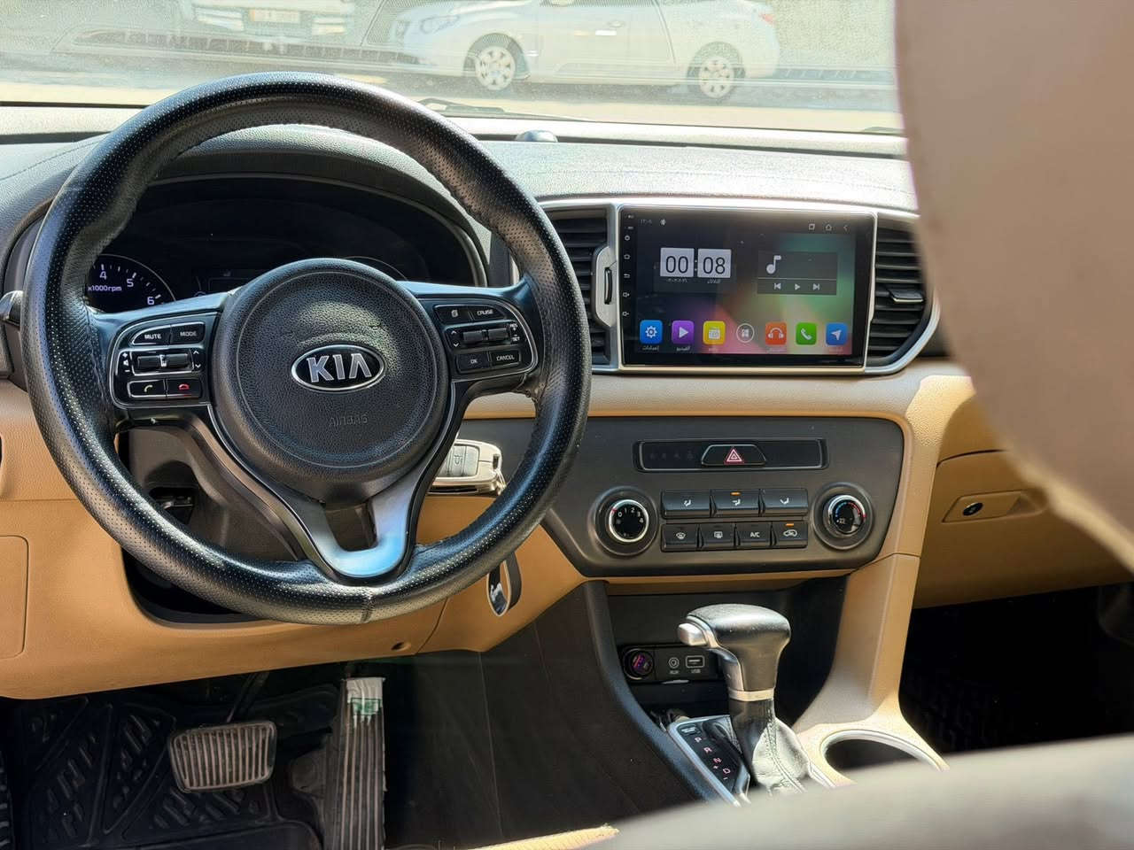 كيا سبورتج 2017 خليجية كفالة بدون صبغ رقم بغداد بأسمي
محرك 2000 دوش
مري شفط
داخل حمصي 
حساس امامي وخلفي

للاستفسار  ***********
